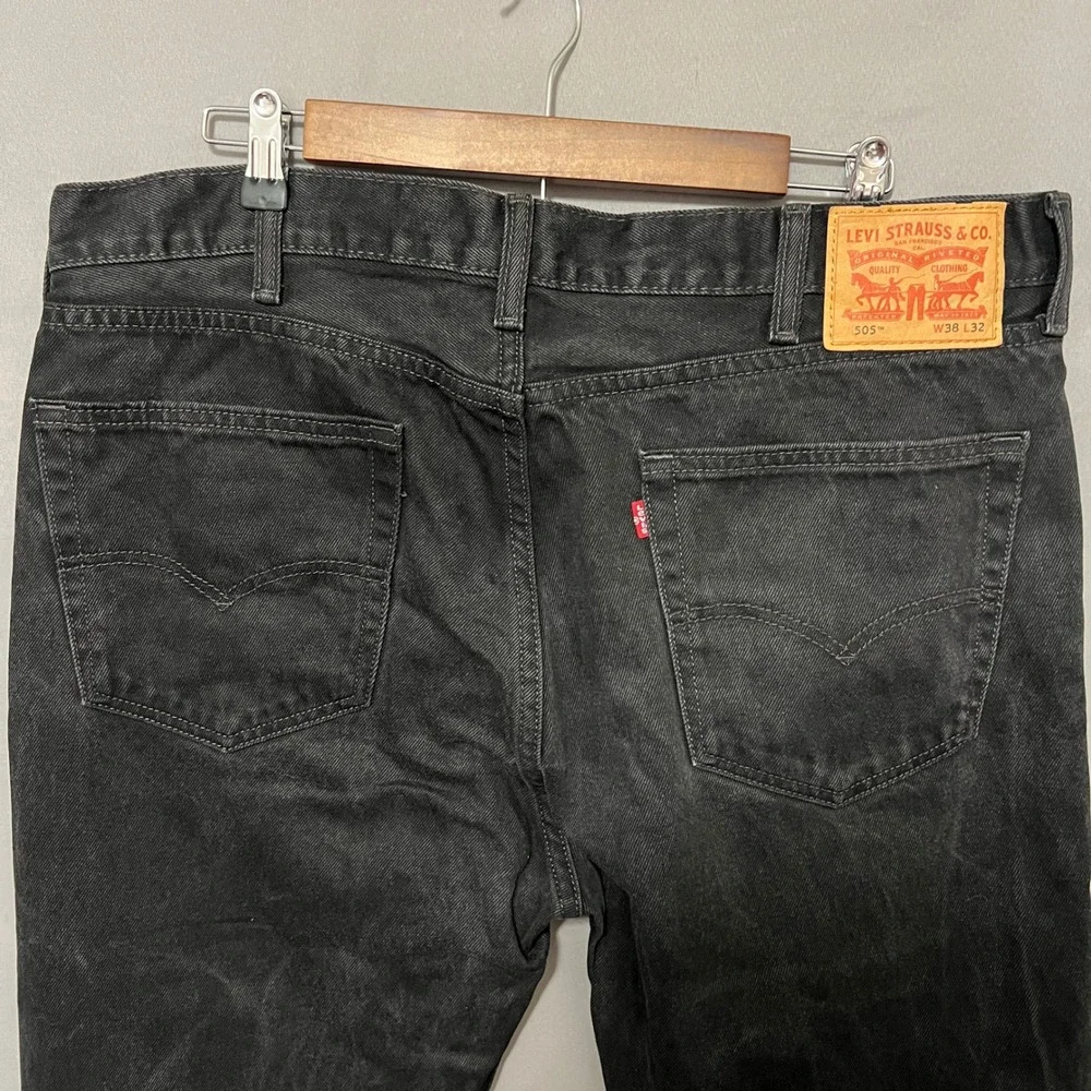 Levi's 505 Jeans‎ Regular Fit Black Denim Pants Classic Style W38 L32